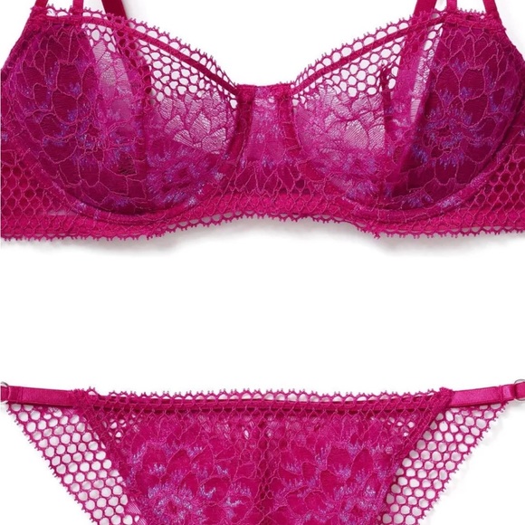 Lace & Fishnet Lingerie Set - Picture 4 of 5